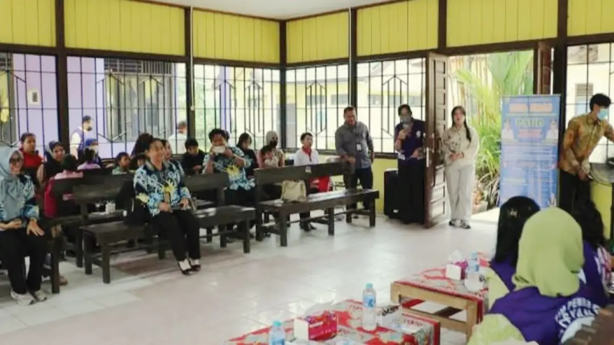 SOSIALISASI : Pemerintah Kota Palangka Raya menggelar sosialisasi Wajib Belajar Satu Tahun Prasekolah di Posyandu Parawei, Kelurahan Marang, Kecamatan Bukit Batu, Kamis (20/8/2026). FOTO: IST/RADAR SAMPIT