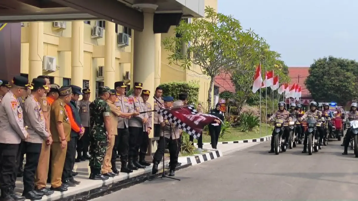 Pemerintah Provinsi Kalimantan Tengah (Kalteng) bersama Polda Kalteng dan Kodam XII/Tambun Bungai memperkuat penanganan kebakaran hutan dan lahan (karhutla). Sebanyak 124 personel tambahan Tim Pemadam Api Isen Mulang dilepas dari Mapolda Kalteng, Senin (24/8/2026). (dodi/radarsampit)