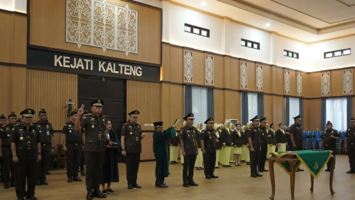 Upacara pengambilan sumpah dan sertijab empat Kajari di jajaran Kejati Kalteng, Rabu (26/8).(istimewa)