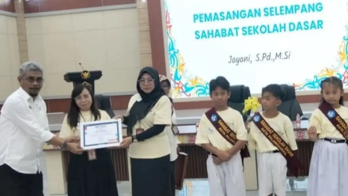 LUAR BIASA : Prestasi membanggakan ditorehkan SDN 5 Menteng. Sekolah dasar di Kota Palangka Raya ini resmi ditetapkan sebagai Sahabat Sekolah Dasar oleh Kementerian Pendidikan Dasar dan Menengah (Kemdikdasmen). FOTO: IST/RADAR SAMPIT