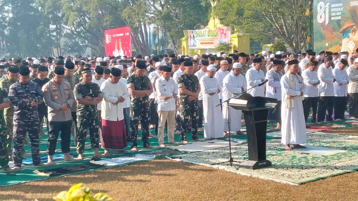  Gubernur Kalteng salat Istisqa