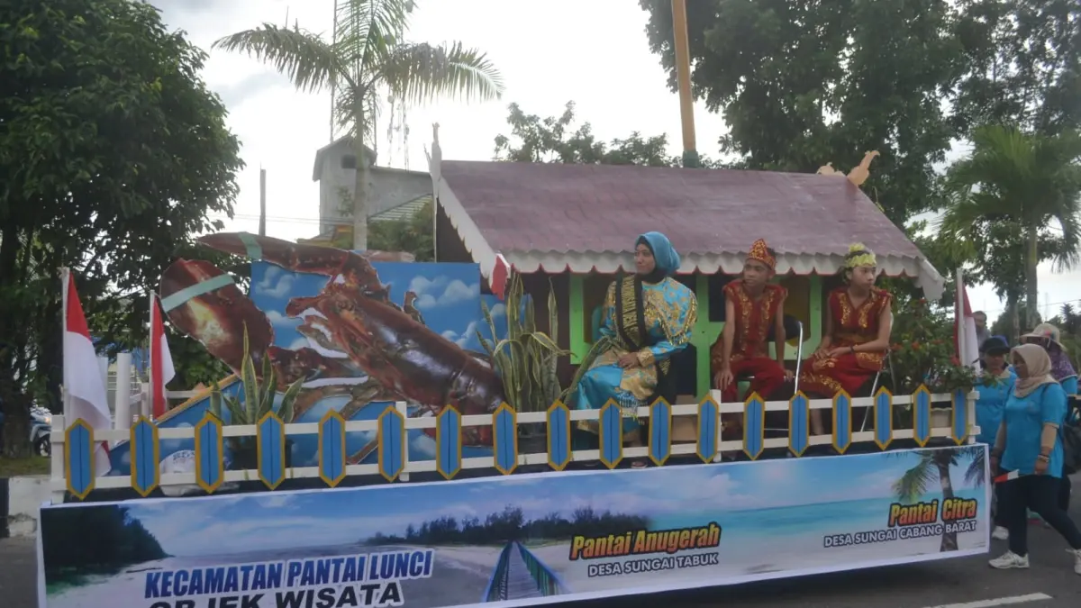 Peserta pawai pembangunan di Kabupaten Sukamara tahun 2025 lalu. (Fauziannur/Radar Sampit)&nbsp;