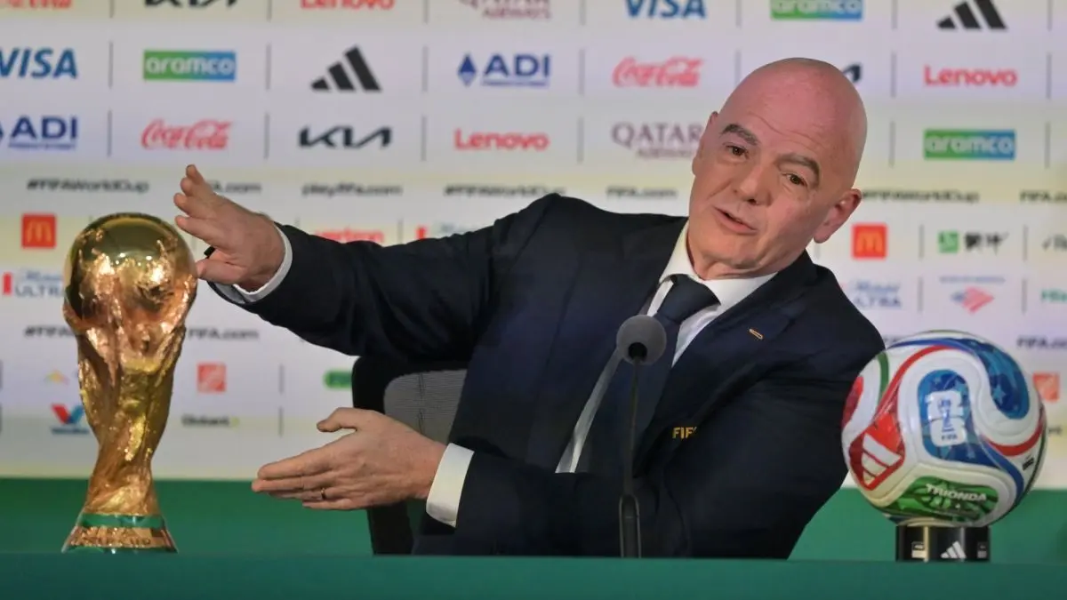 Presiden FIFA, Gianni Infantino dalam salah satu sesi jumpa pers. (net)