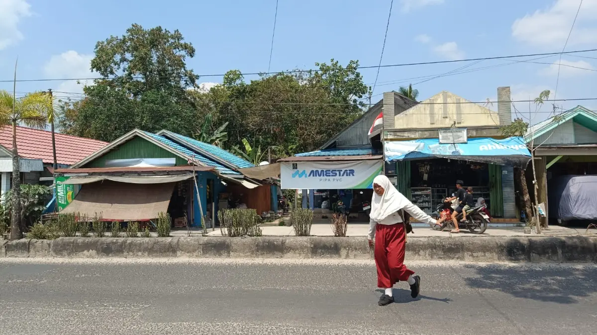 Kondisi Sampit, terekam di salah satu wilayah di Kecamatan Baamang, tampak cerah tanpa kabut asap namun ISPU menunjukkan level udara masih kategori berbahaya. (Usay Nor Rahmad/Radar Sampit)&nbsp;