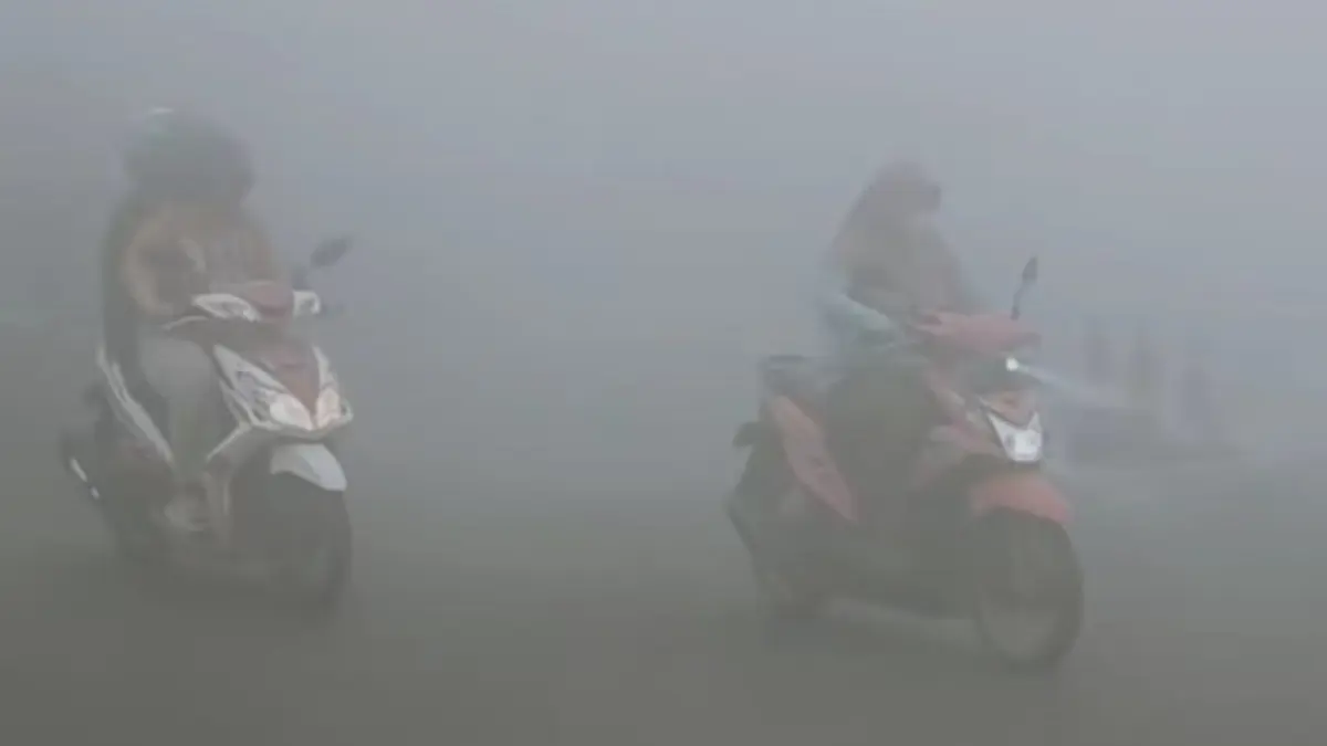 Kota Pangkalan Bun diselimuti kabut tebal pada Senin pagi 31 Agustus 2026. (ist) 