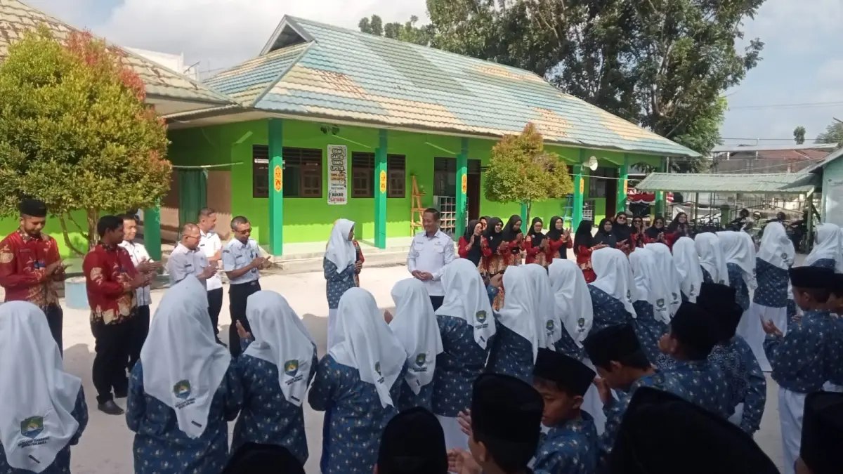 Dikbud Sukamara mengeluarkan imbauan terkait dengan penyesuaian pembelajaran saat terjadi kabut asap. (Fauziannur/Radar Sampit) 

&nbsp;