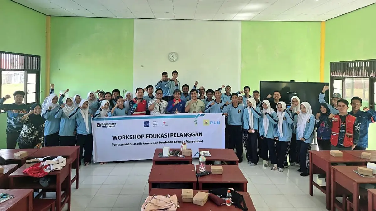 PT PLN (Persero) melalui Unit Layanan Pelanggan (ULP) Kuala Pembuang menggelar Workshop Keselamatan Ketenagalistrikan di SMKN 1 Kuala Pembuang, Kabupaten Seruyan, Jumat (28/8).&nbsp; 