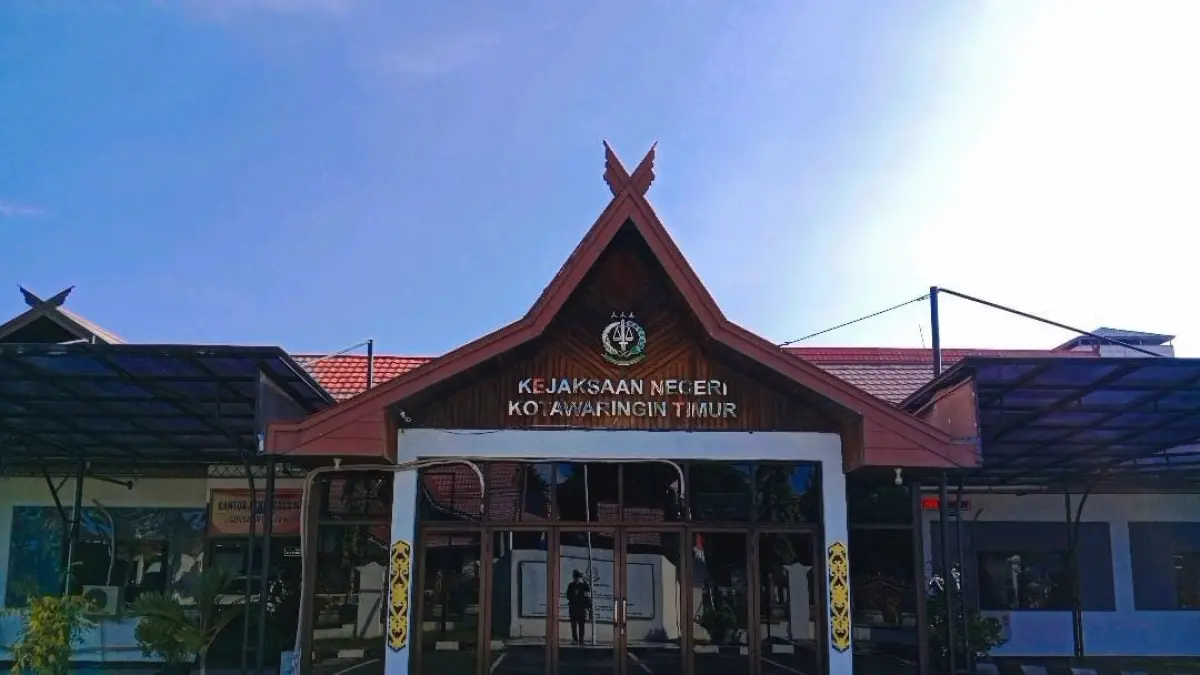 Tampak depan ruang lobi Kantor Kejari Kotim, di Jalan Ayani Sampit. (ist)