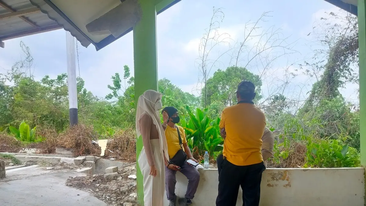Warga diimbau menggunakan masker saat keluar rumah. (Fauziannur/Radar Sampit) 