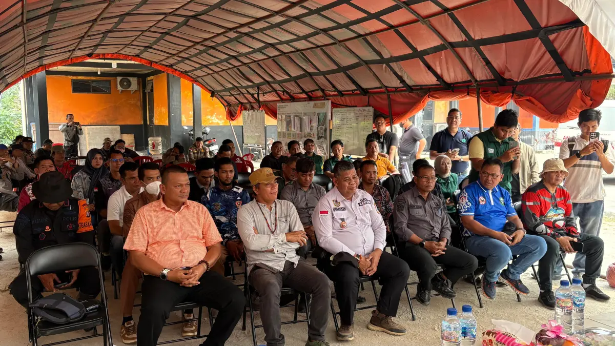 Ceremonial acara penyerahan bantuan sarana dan peralatan Damkar di Posko Karhutla BPBD Kotim.