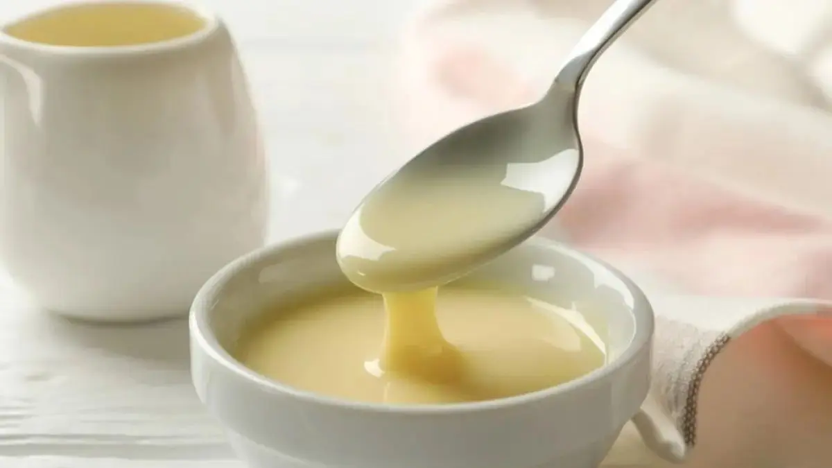 BGN secara tegas melarang penggunaan produk minuman susu, minuman mengandung susu, minuman rasa susu, maupun susu kental manis dalam menu MBG