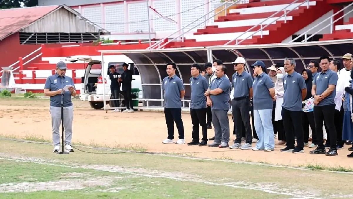 SAMBUTAN: Pj Sekda Kotim Umar Kaderi menyampaikan sambutan pada pembukaan GSI jenjang SMP tingkat Provinsi Kalteng tahun 2026 di Kotim, Rabu (9/9/2026). FOTO: PROKOPIMKOTIM/RADAR SAMPIT 