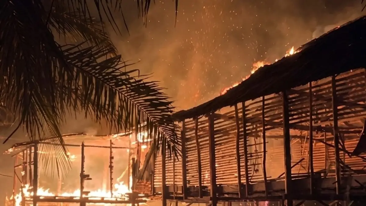 Kandang peternakan ayam di Jalan Darmawi, RT 06, Desa Kubu, Kecamatan Kumai, Kabupaten Kobar, terbakar, Minggu 13 September 2026, dinihari.&nbsp;(Ist)