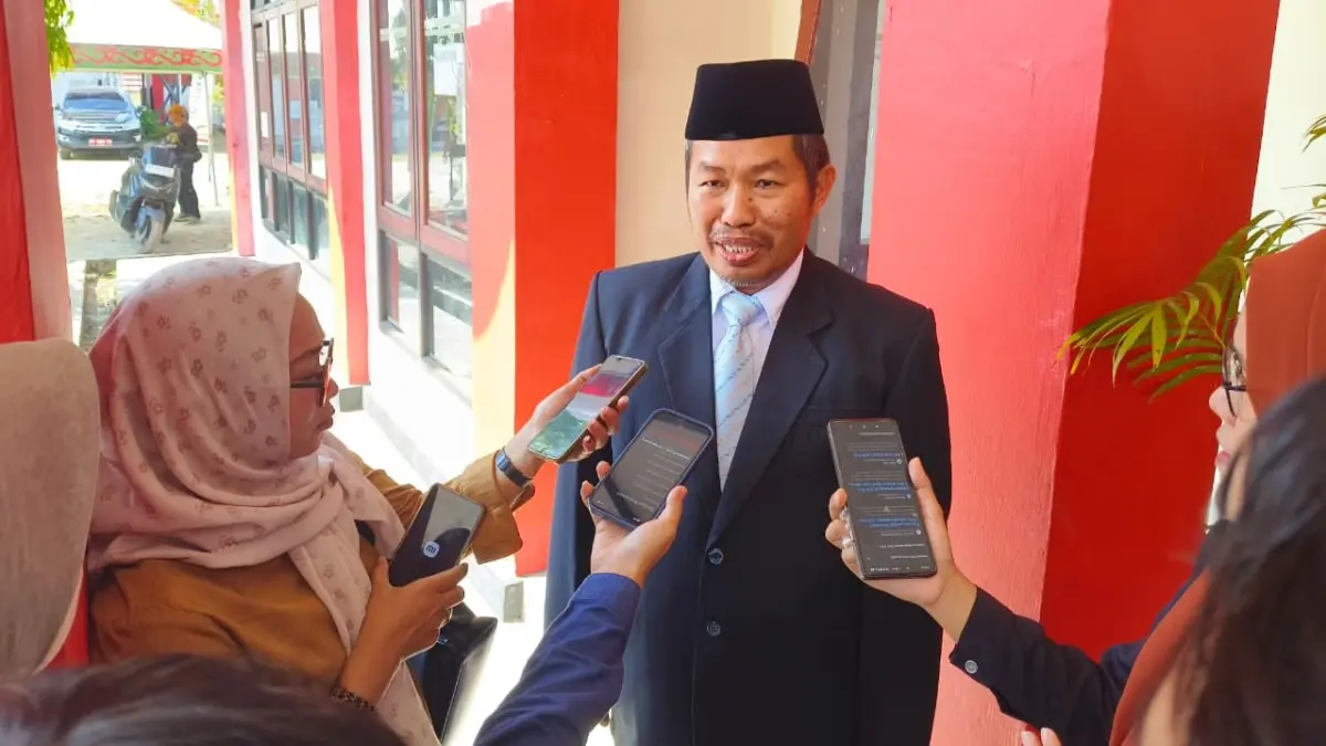 Kepala BKPSDM Kotim, Kamaruddin Makkalepu, mengatakan hasil evaluasi menjadi dasar perpanjangan kontrak pegawai.  (Akbar/Radar Sampit)