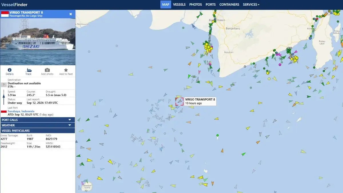 Tim SAR menyiapkan KN SAR Laksmana 241 untuk mencari KM Virgo Transport 8 yang hilang kontak di sekitar 80 mil laut dari Dermaga SAR Basirih, Banjarmasin. (Vissel Finder)