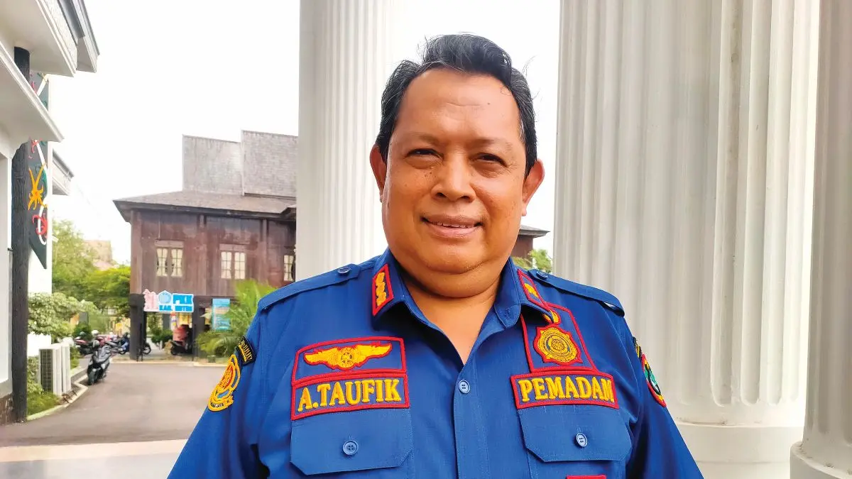 Kepala Disdamkarmat Kotim Akhmad Taufik