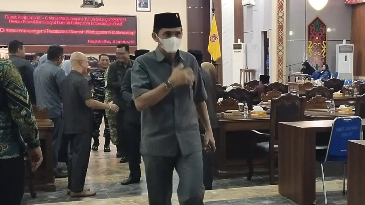 Ketua DPRD Kotawaringin Barat Mulyadin usai rapat paripurna.&nbsp; (Syamsudin/Radar Sampit)