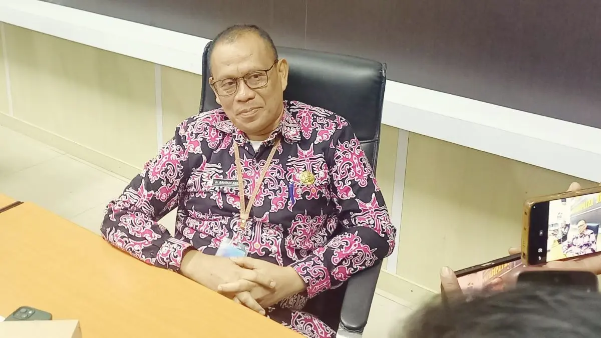 WAWANCARA: Plh Sekretaris Daerah Seruyan Bahrun Abbas dibincangi awak media, Senin (21/9/2026). FOTO: RIFANI/RADAR SAMPIT