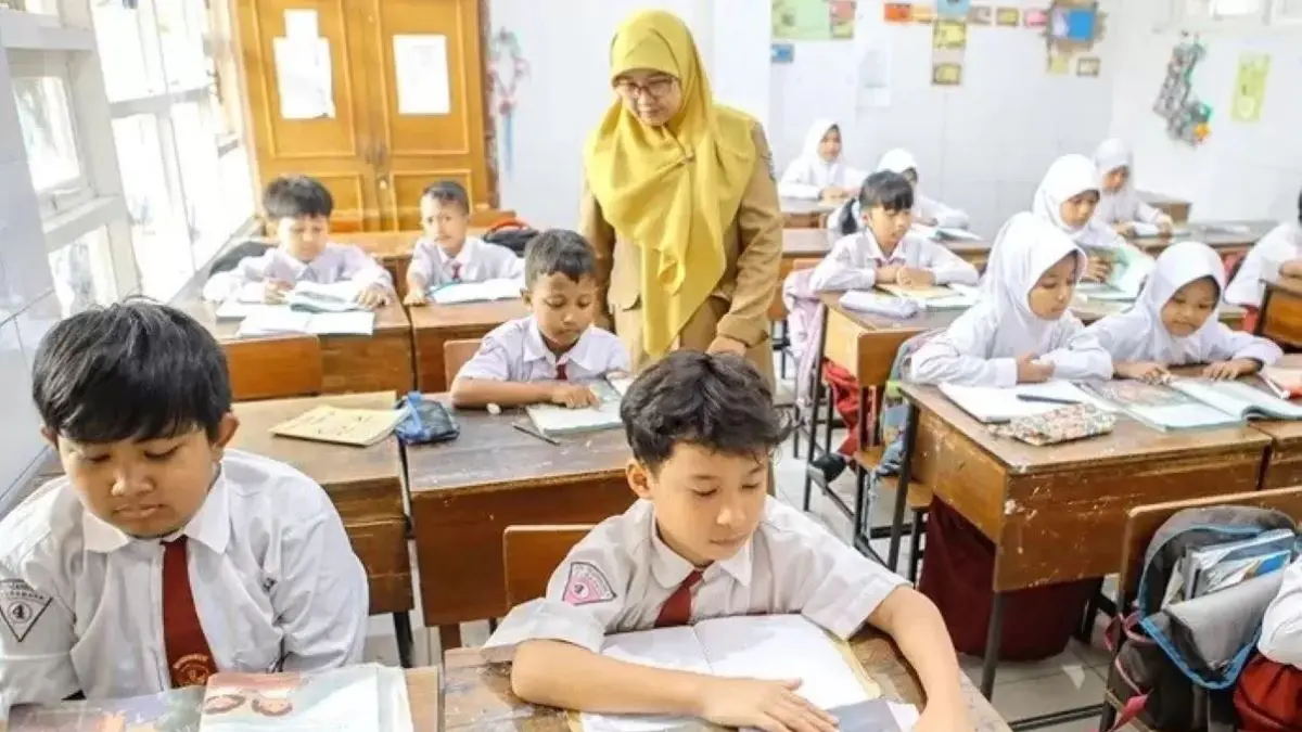Ilustrasi kegiatan belajar mengajar di kelas