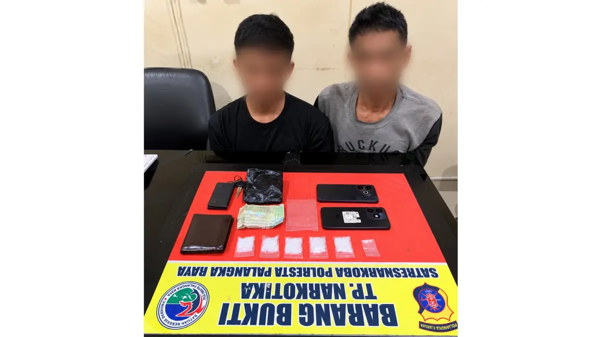 Polresta Palangka Raya mengamankan dua orang pria dan menyita enam paket diduga sabu dengan berat kotor sekitar 25,93 gram. (dodi/radar sampit)