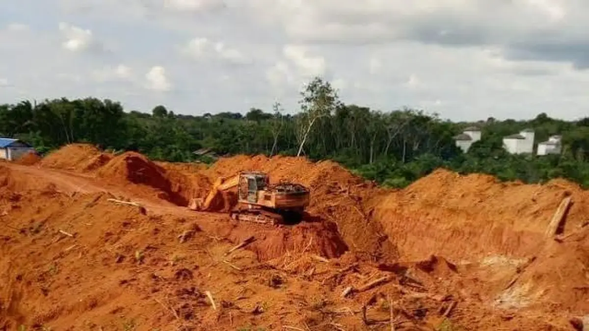 Areal pertambangan galian C yang dipersoalkan pihak LBH Mata Nusantara, di Desa Parit Kecamatan Cempaga Hulu.(istimewa/LBH Mata Nusantara)