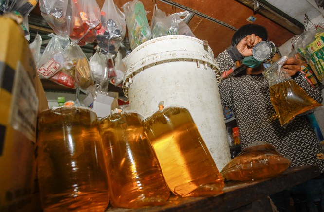 Minyak Goreng (Dipta Wahyu/JawaPos)