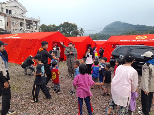 POSKO BANTUAN: Posko bantuan gempa BIN di Cianjur.