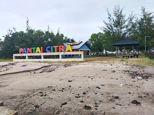WISATA: Pantai Citra menjadi salah satu objek wisata pantai andalan di Kabupaten Sukamara.