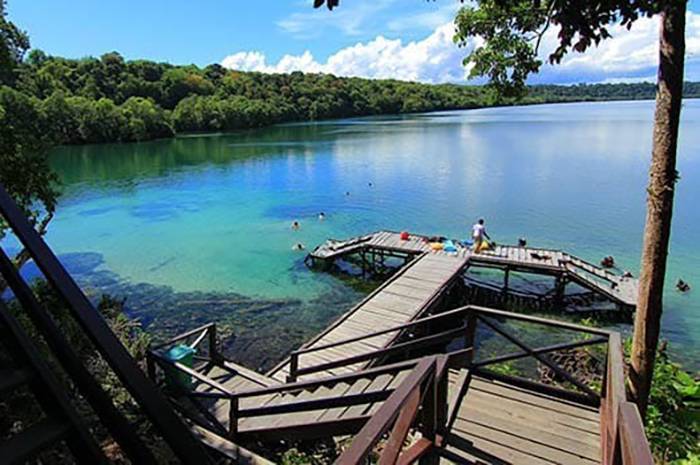 PULAU KAKABAN: Pemberlakuan pembatasan wisatawan di Danau Kakaban dinilai sangatlah perlu dilakukan.