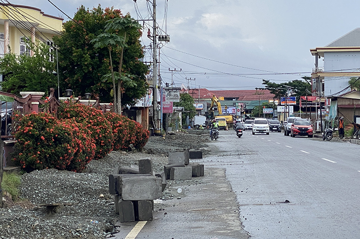 PENATAAN PEDESTRIAN: Jalan AKB Sanipah II menjadi salah satu target revitalisasi jalan dan bangunan pelengkap oleh DPUPR tahun ini.