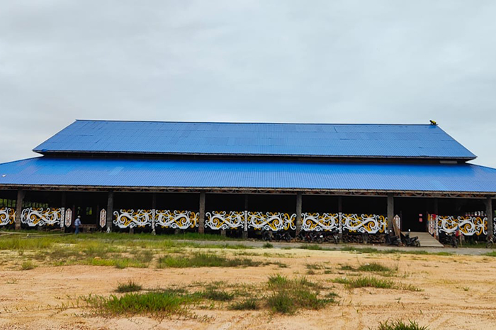 LOKASI UTAMA: Balai adat yang berada di Kampung Tepian Buah akan digunakan untuk kegiatan Mubes Dayak Kenyah pada Juni mendatang.