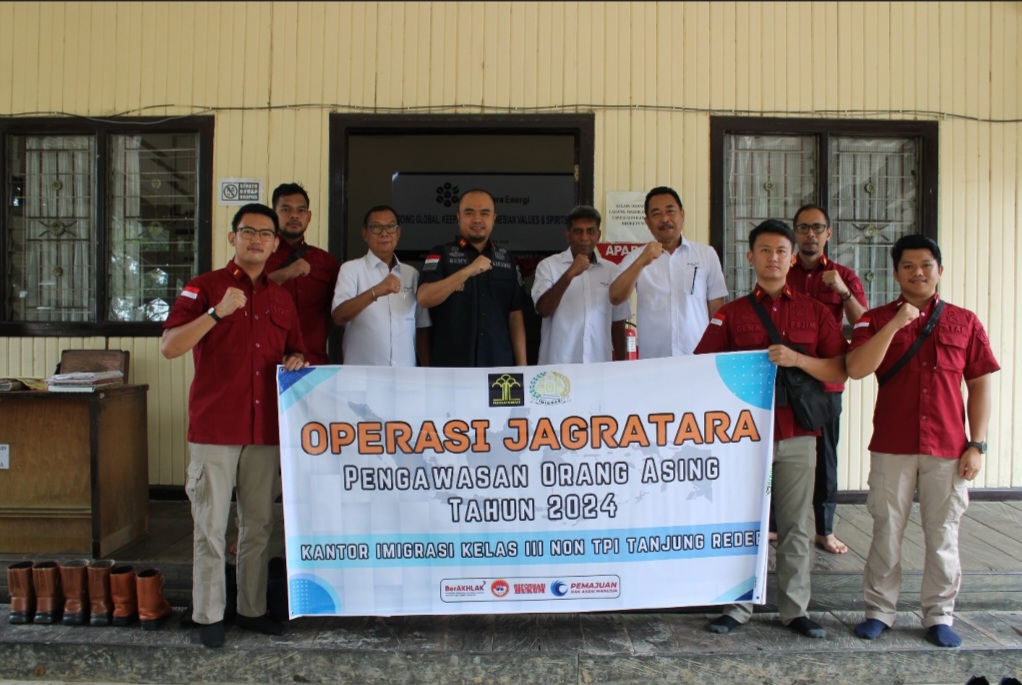 OPERASI JAGRATARA: Kepala Kantor Imigrasi Kelas III Non TPI Tanjung Redeb, didampingi Jajaran Sub Seksi TI Inteldakim, melaksanakan operasi pengawasan orang asing selama dua hari.
