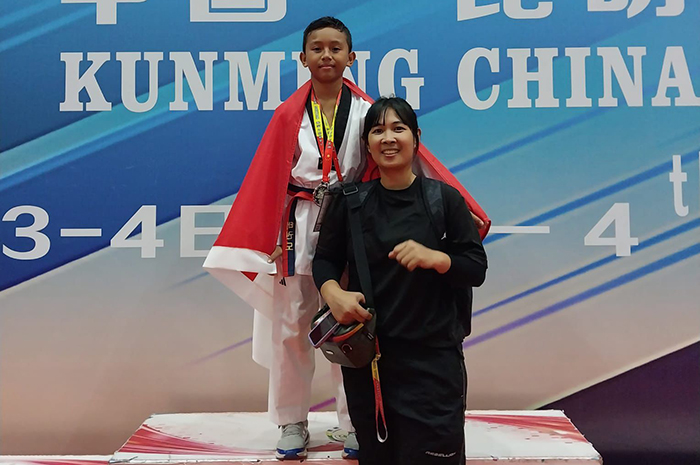 BANGGA: Wira Sakti Pratama berhasil merebut podium pertama dalam kejuaraan Internasional Open Taekwondo yang diadakan di Kunming, Tiongkok yang diselenggarakan pada 2-4 Mei lalu.