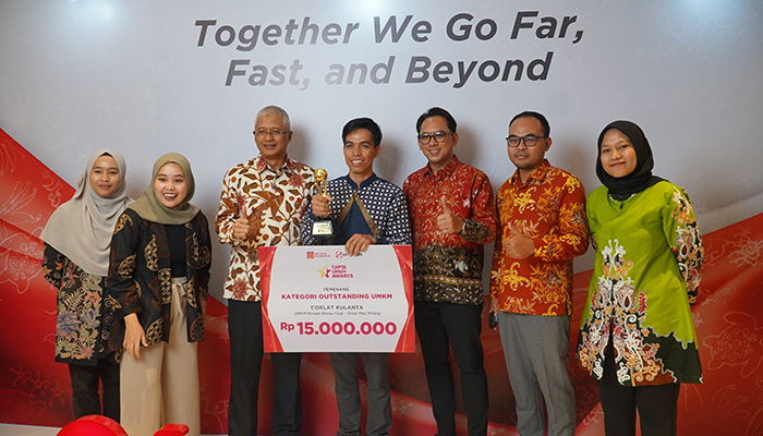 RAIH PENGHARGAAN: Cokelat Kulanta berhasil meraih juara pertama kategori Outstanding UMKM dalam Tjipta UMKM Fair 2024, yang diikuti ratusan UMKM Binaan Pilar Bisnis Sin