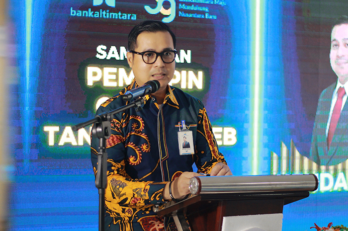 PAPARKAN PENCAPAIAN: Pemimpin Cabang Bankaltimtara Cabang Tanjung Redeb, Kenda Satya, turut memaparkan sejumlah prestasi yang telah diraih satu tahun terakhir dalam perayaan HUT ke-59 Bankaltimtara.