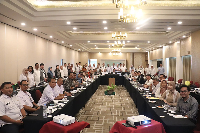 PROGRES REALISASI: Biro Administrasi Pembangunan, Setkot Samarinda saat melaksanakan rapat Radalok bersama pelbagai pihak.