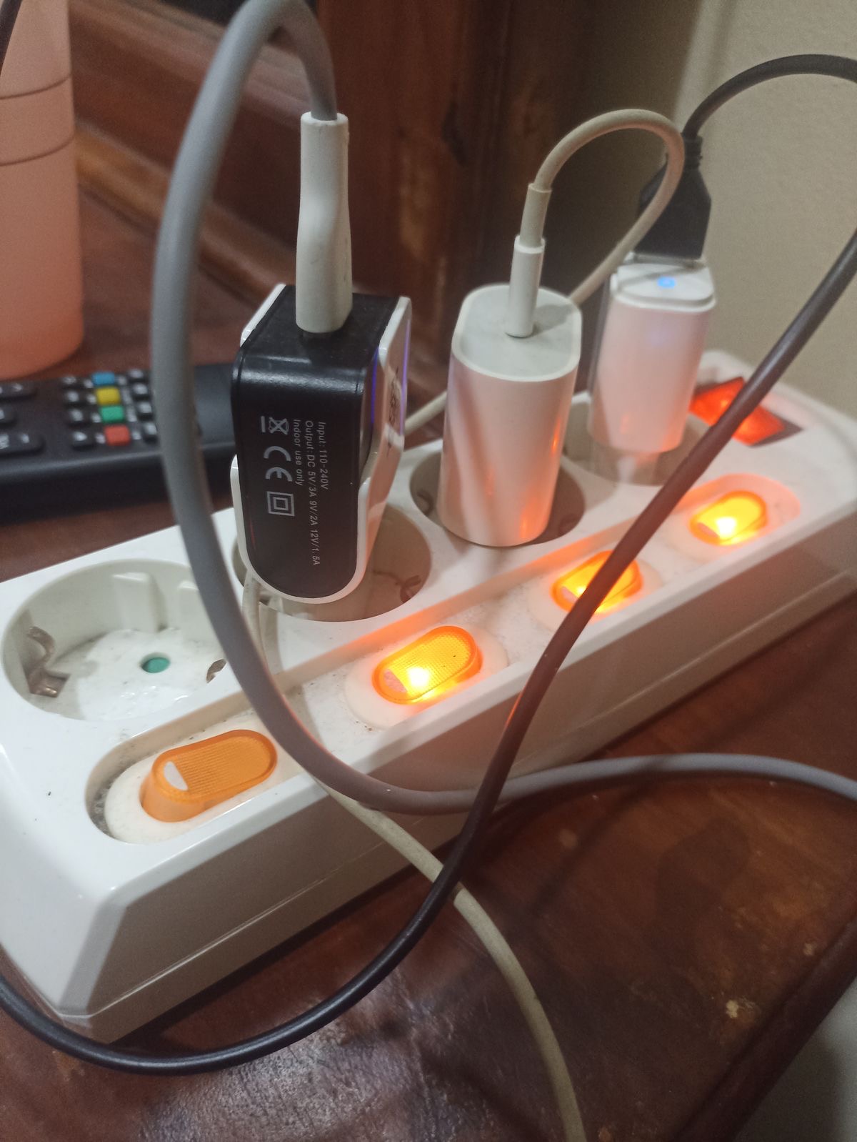 Penggunann listrik di luar kapasitas (Pinterest).