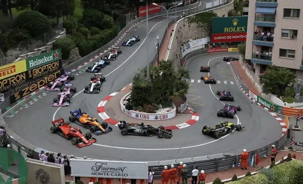 Tikungan 6 Sirkuit Monte Carlo yang dikenal dengan Grand Hotel Hairpin. (planetf1.com)