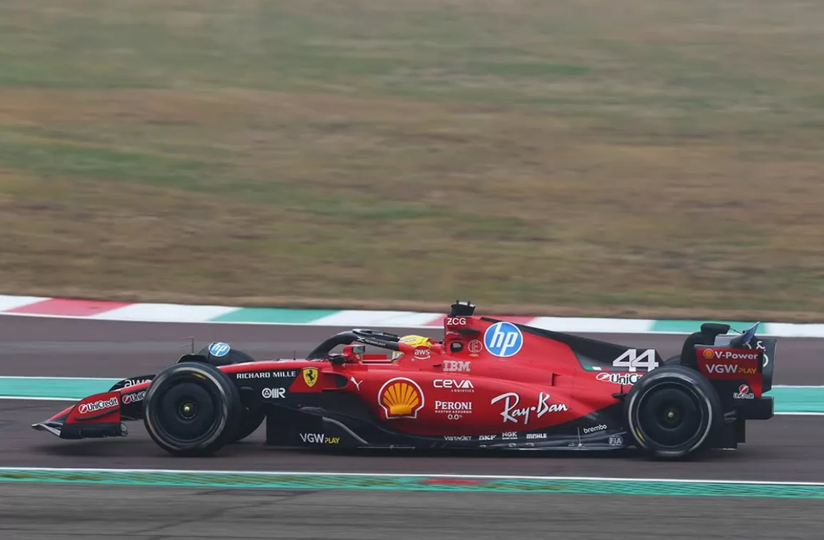 Nomor 44 milik Lewis Hamilton di Ferrari SF-23. (instagram @f1)
