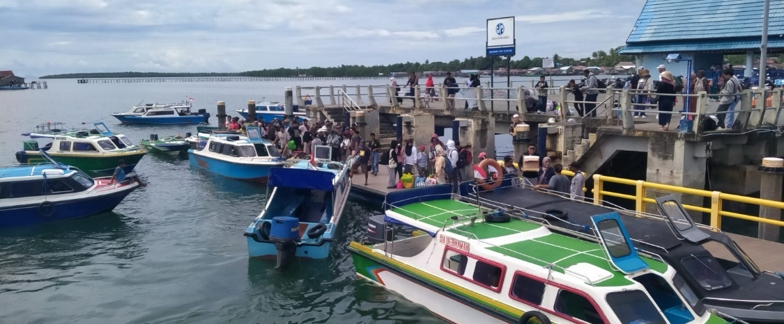 LONJAKAN WISATAWAN: Kunjungan wisatawan selama musim libur panjang ini banyak dimanfaatkan masyarakat Berau dan luar Berau berlibur di wisata-wisata unggulan di Berau. (SENO/BP)