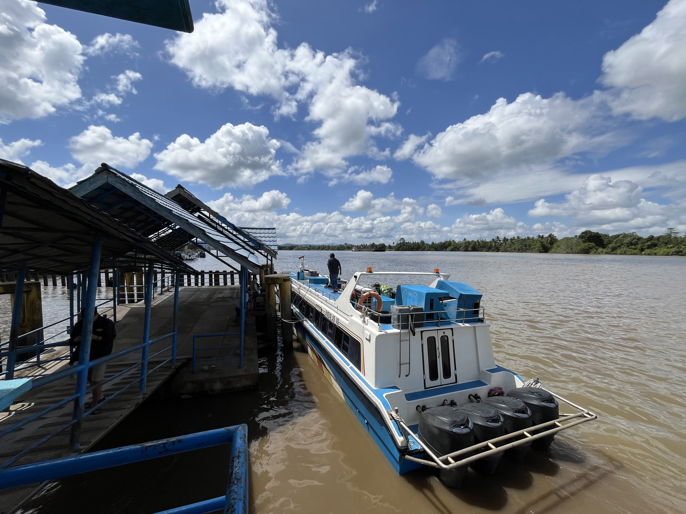 PENARIKAN PAJAK: Bapenda Kaltara menargetkan penarikan pajak kendaraan di atas air, khususnya speedboat reguler sekitar Rp 2 miliar.  (FAISAL/HRK)