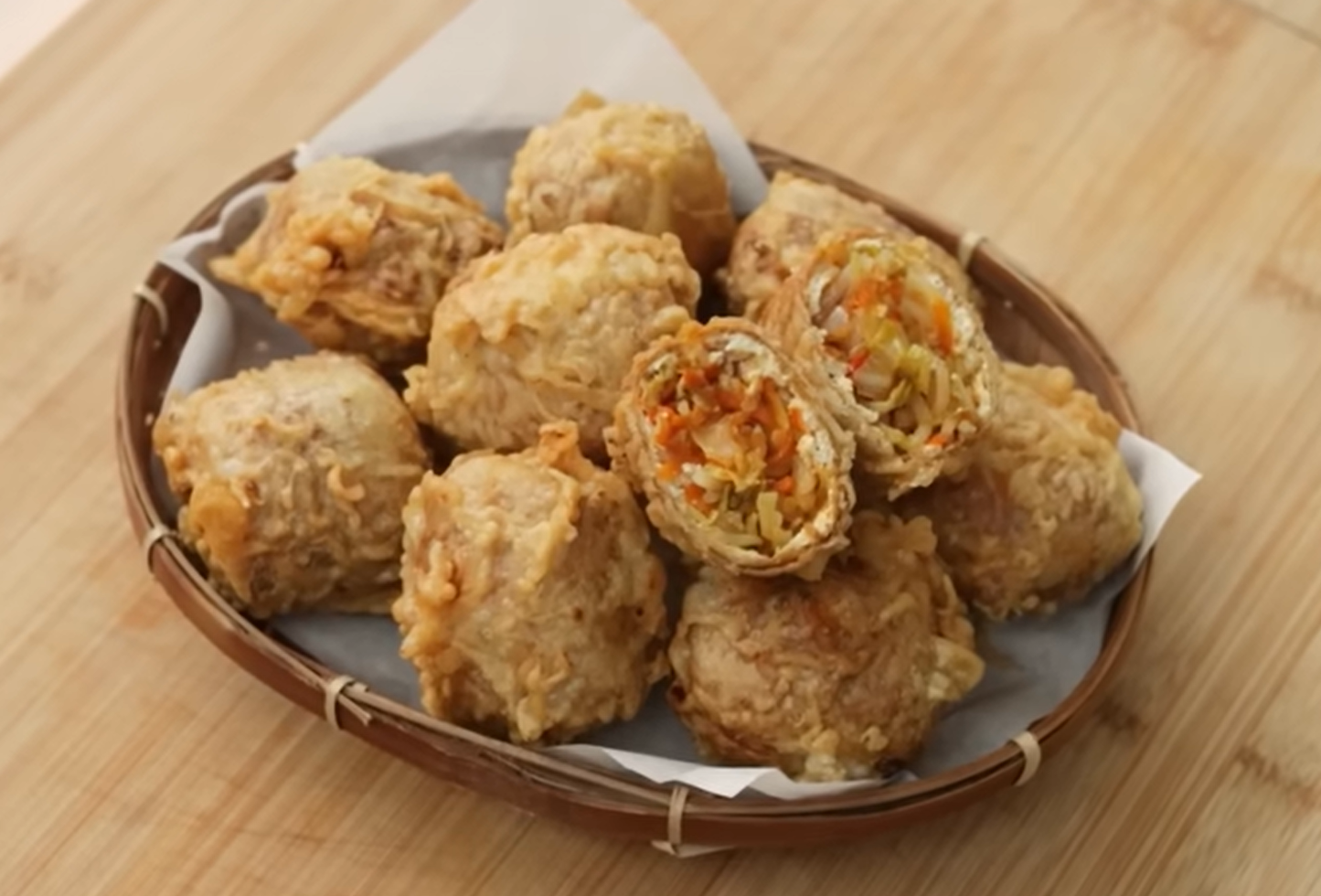 Resep Gehu Pedas Jeletot yang Cocok Jadi Menu Takjil Buka Puasa./Tangkap Layar YouTube Devina Hermawan