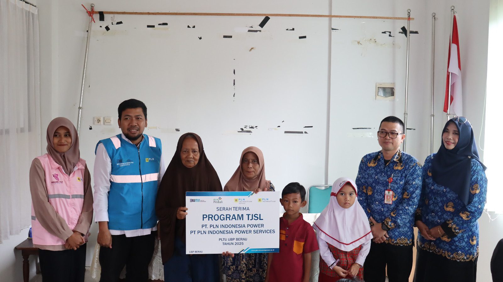 BERBAGI: PLN IP UBP Berau santuni yatim dan dhuafa di Kecamatan Teluk Bayur, Kabupaten Berau. (PLN IP UBP BERAU UNTUK BP)