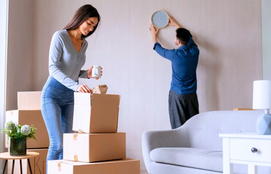 Ilustrasi merapikan rumah (Dok. Freepik)