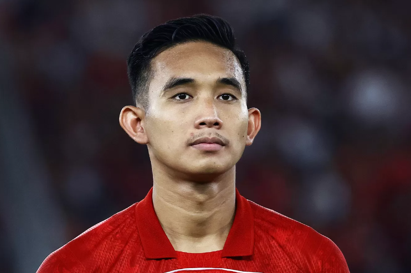 Pemain Timnas Indonesia Rizky Ridho Ramadhani saat bertanding melawan Timnas Bahrain pada laga Grup C putaran ketiga Kualifikasi Piala Dunia 2026. (Dery Ridwansah/ JawaPos.com)