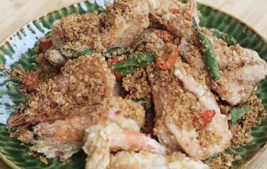 Resep Udang Goreng Sereal yang Enak./Tangkap Layar YouTube Devina Hermawan