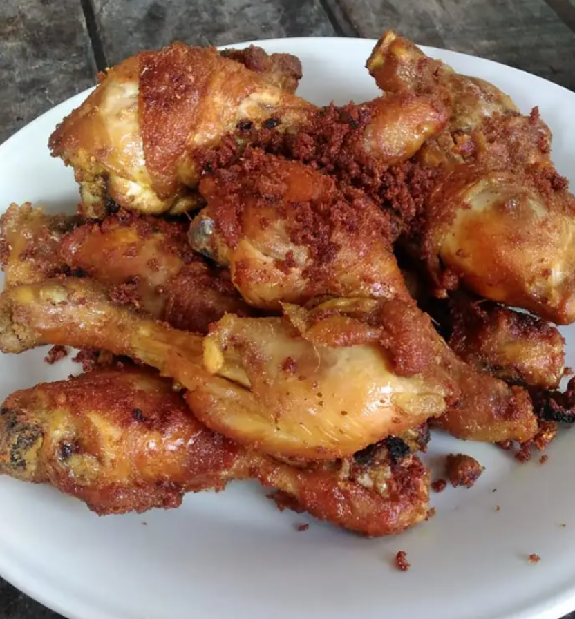 Ayam goreng ala rumahan. (Cookpad)