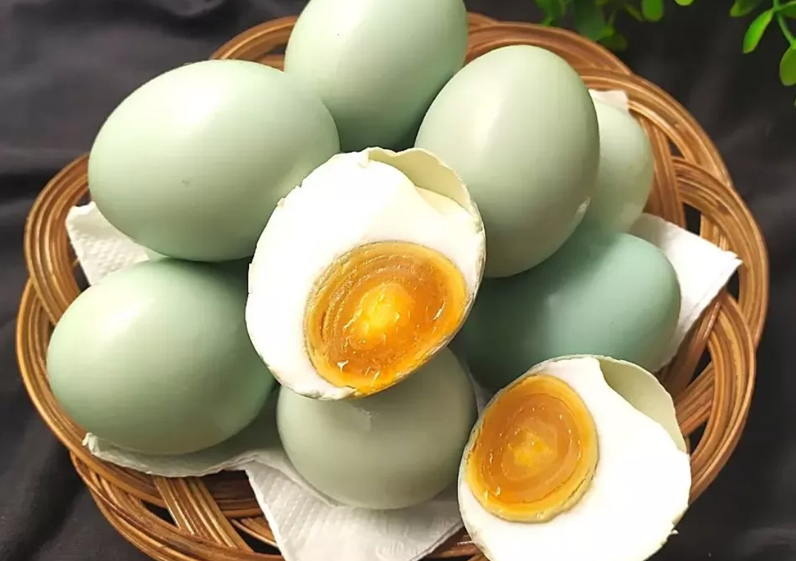 Telur Asin (Instagram/@hartatitrifena)