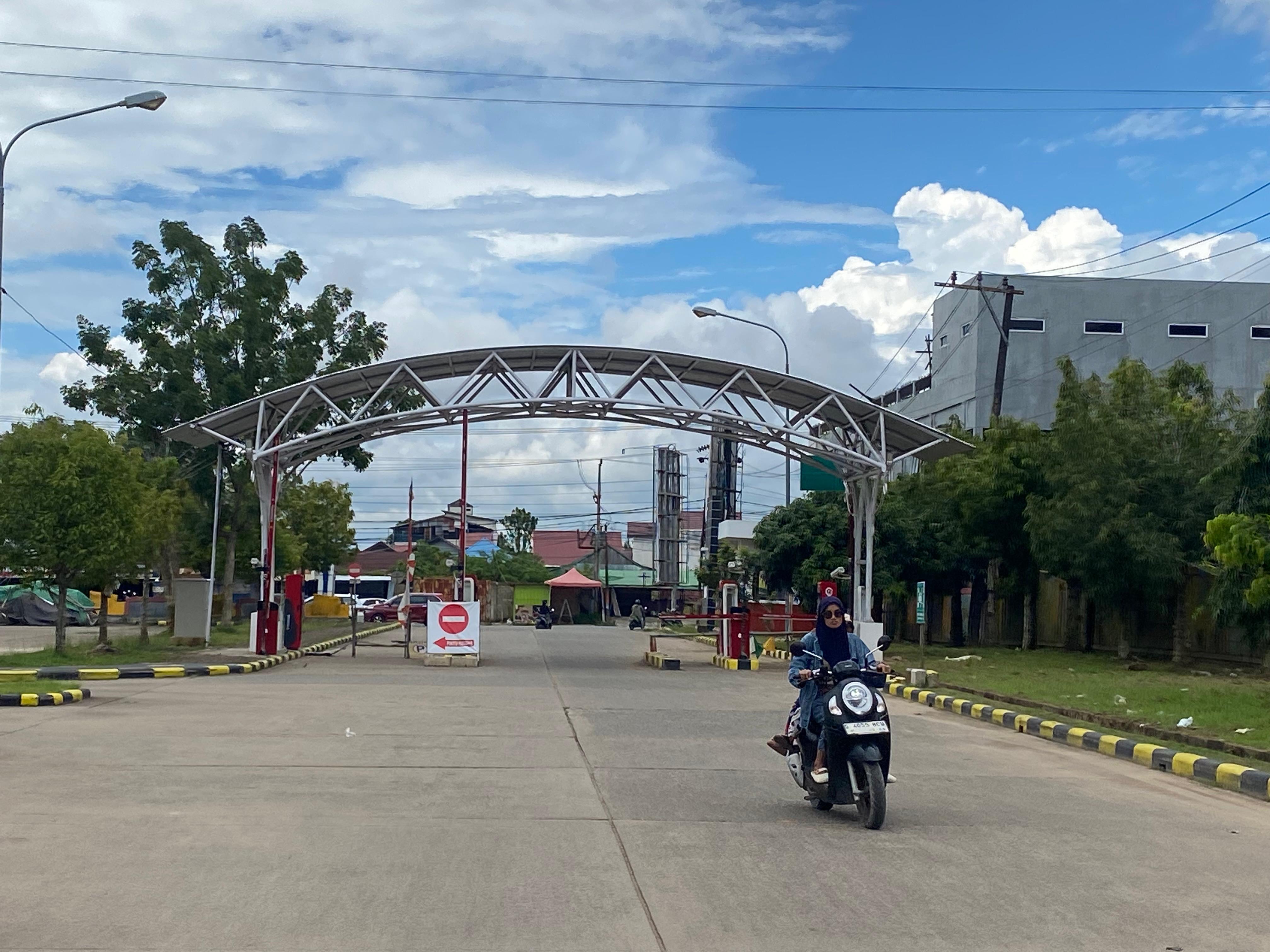 SEGERA DITERAPKAN: Parkir elektronik di Pasar SAD akan segera diterapkan, saat ini Diskoperindag tengah mempersiapkan segala keperluannya. (IZZA/BP)