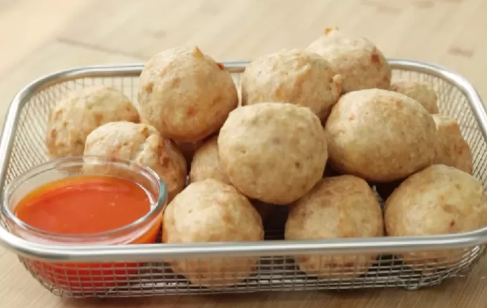 Resep Bakso Goreng Premium yang Enak (foto YouTube Devina Hermawan )
